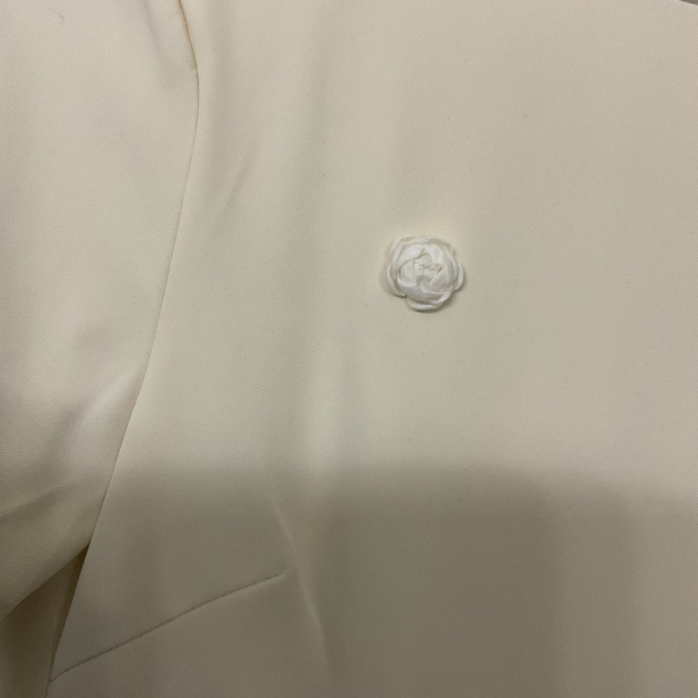 GUMAC Cream Short-Sleeve Shift Dress with Button Accents - Picture 5 of 10